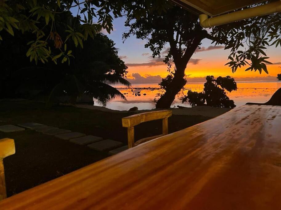 Bungalow Tiarii, Avec Acces Direct A Une Plage Privee Tevaitoa Esterno foto